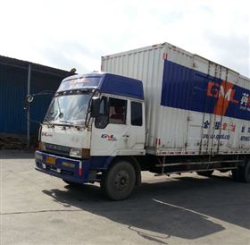 英脈物流專業(yè)車隊(duì)