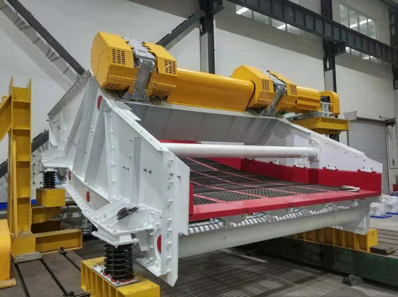 香蕉振動篩篩分效率影響因素分析及優化策略